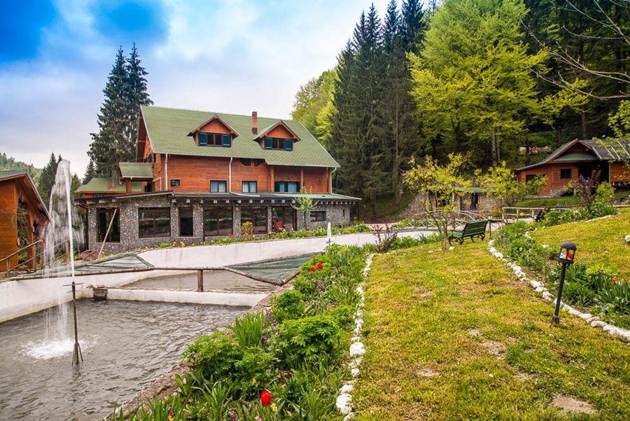 Hadar Chalet Hotel Бузау Екстериор снимка